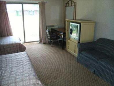Elite Inn Moosup Номер фото