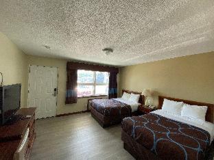 Elite Inn Moosup Экстерьер фото
